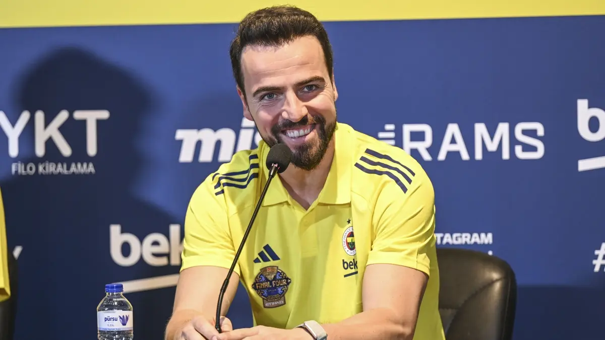 Fenerbahçe'de imzalar atıldı! Melih Mahmutoğlu'nun sözleşmesi uzatıldı