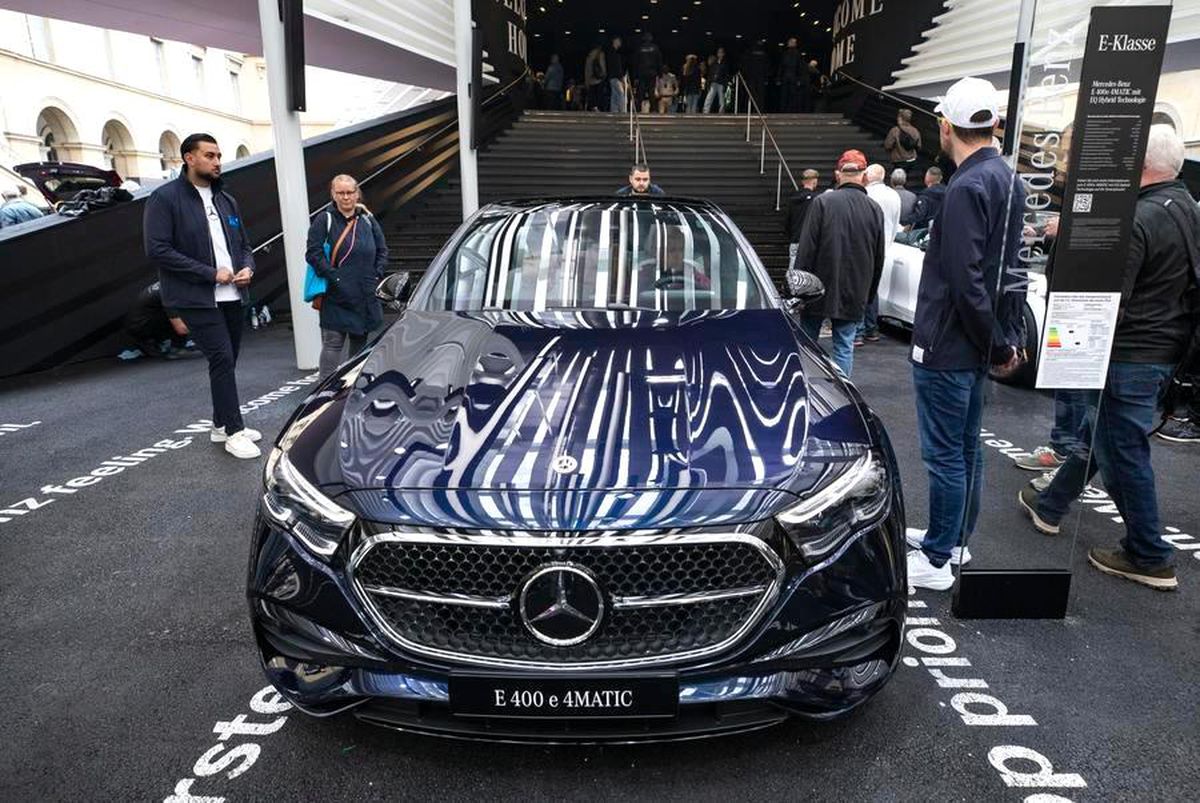 Mercedes-Benz'in Küresel Otomobil Satışları Elektrikli Araç Satışlarındaki Artışa Rağmen Azaldı
