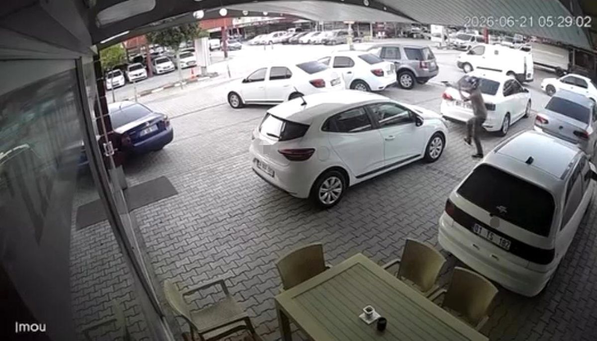 Adana'da oto galericiler sitesinde silahlı saldırı: Çok sayıda araç zarar gördü