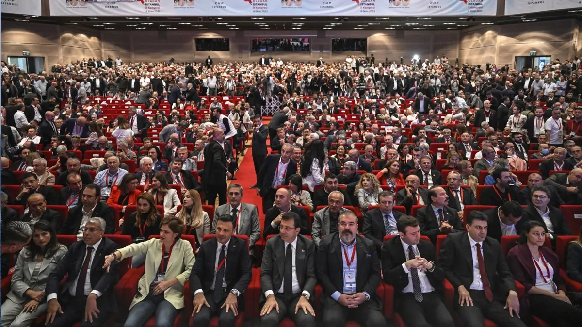 Feragat dilekçesi verildi: CHP İstanbul İl Kongresi'nin iptali davası reddedildi