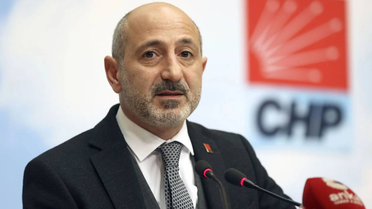 CHP'li Öztunç, Bakan Tekin'e TÜGVA'nın devlet okullarındaki faaliyetlerini sordu