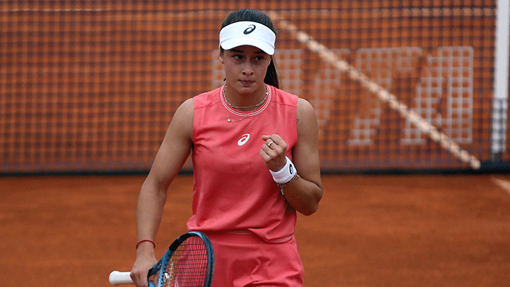 Rakibi turnuvadan çekildi! Zeynep Sönmez, Eastbourne Açık'ta çeyrek finale yükseldi