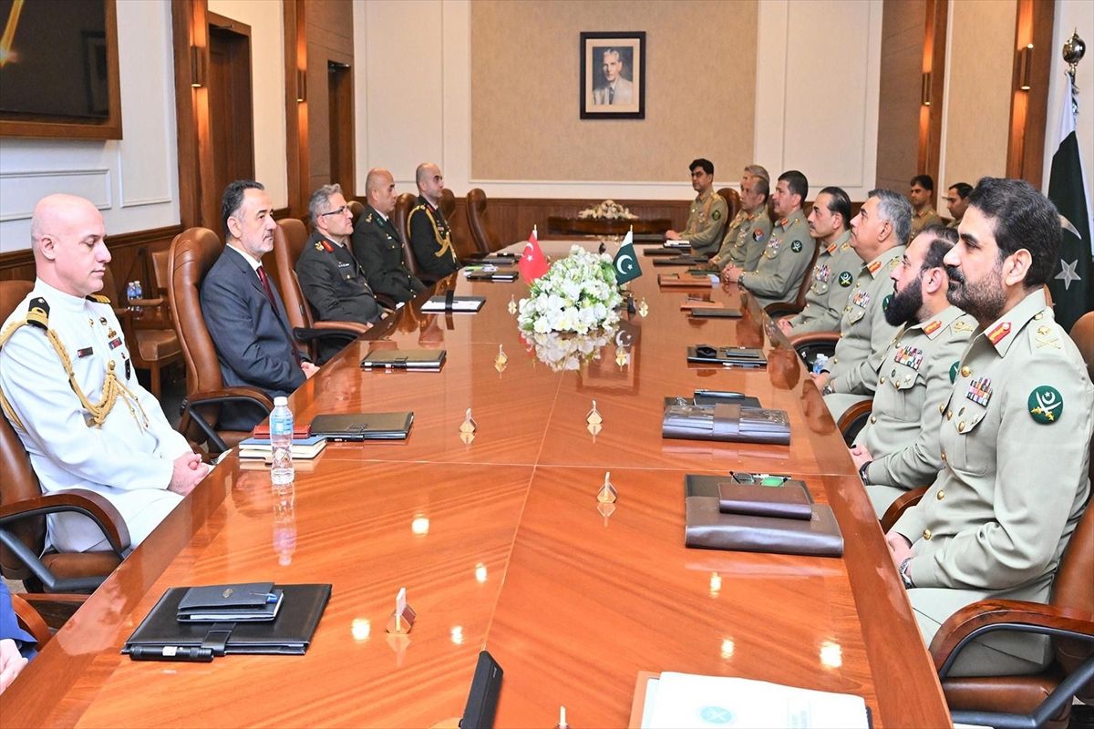 Kara Kuvvetleri Komutanı Orgeneral Tokel, Pakistan'da temaslarda bulundu