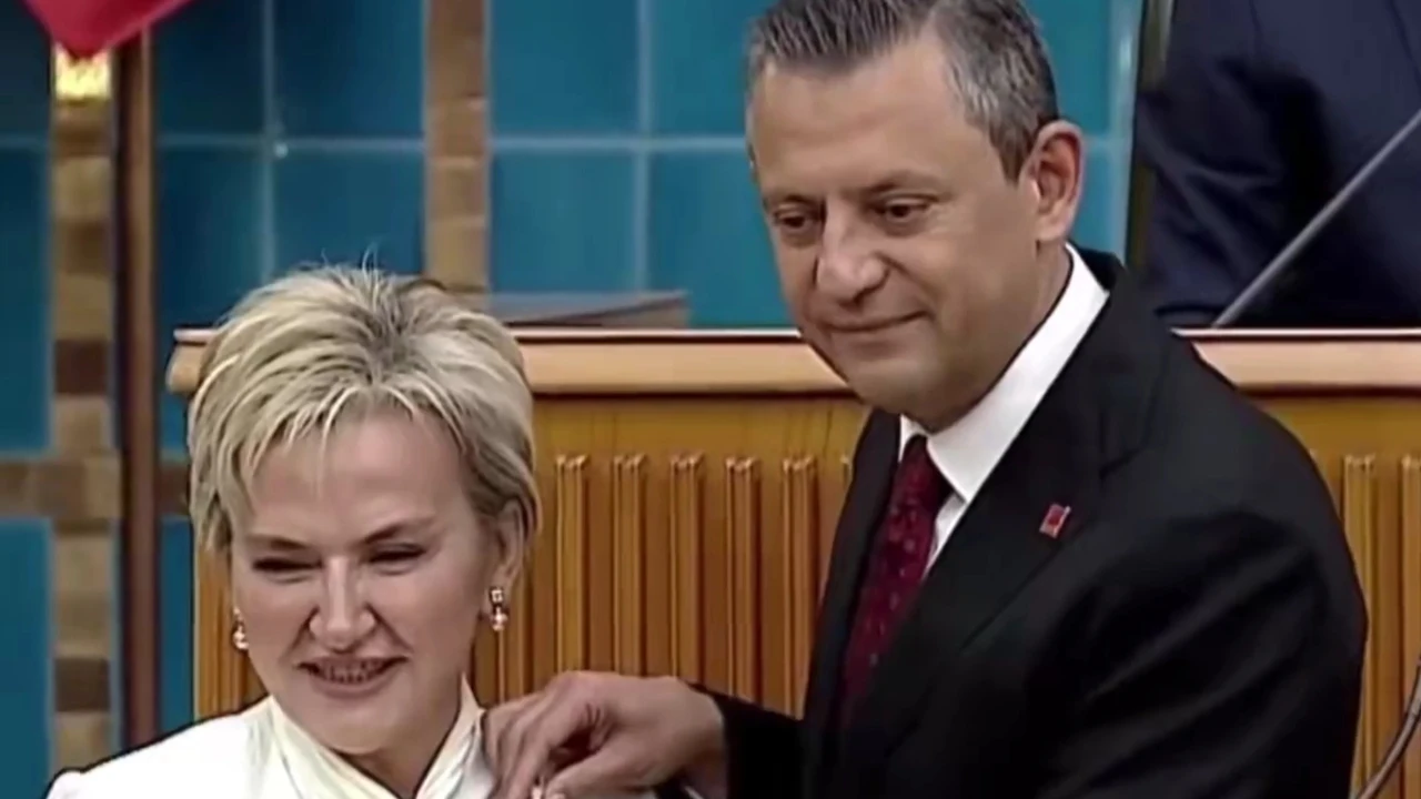 Rozetini Özgür Özel takmıştı: İyi Parti'den transfer Nimet Özdemir CHP'den apar topar istifa etti