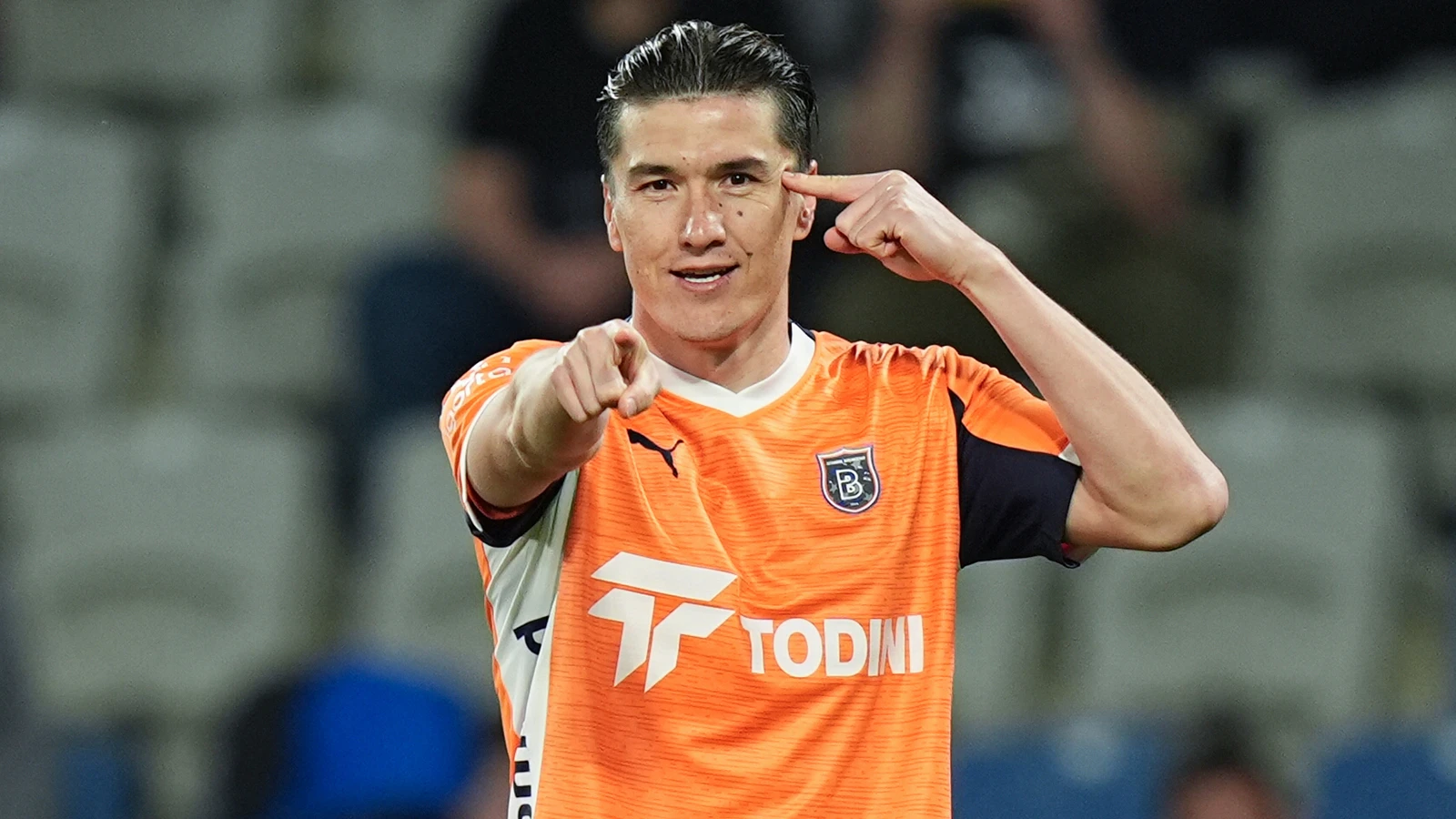 Başakşehir, Süper Lig'in gol kralı Eldor Shomurodov'un bonservisini aldı