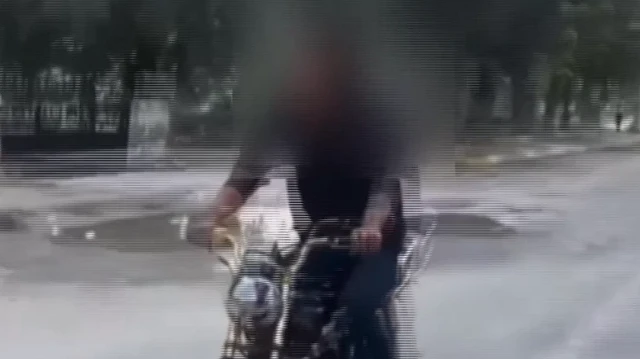 Trafikte dehşet saçan motosikletli magandalara ceza yağdı: Ana yolu yarış pisti gibi kullandılar