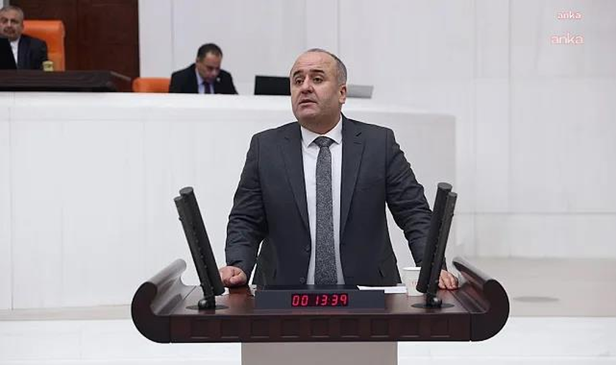 DEM Partili Çiçek'ten Bakan Işıkhan'a Nepalli işçilerle ilgili soru önergesi