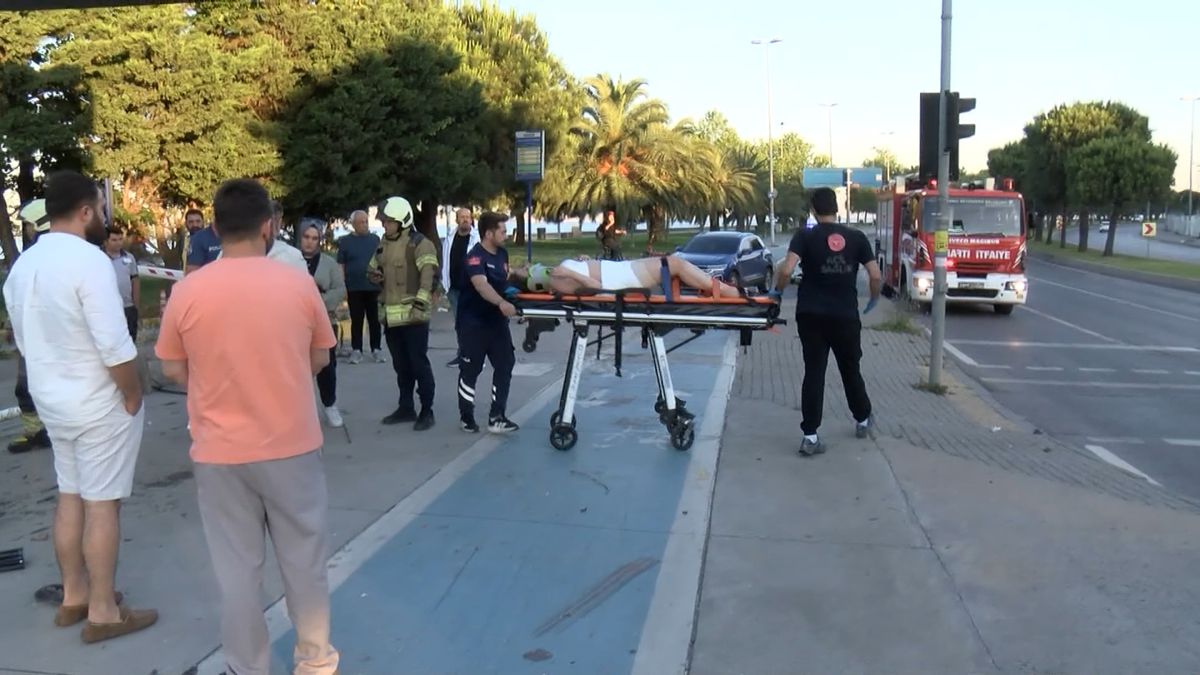 Sürücüsünün Direksiyon Hakimiyetini Kaybeden Otomobil Takla Attı