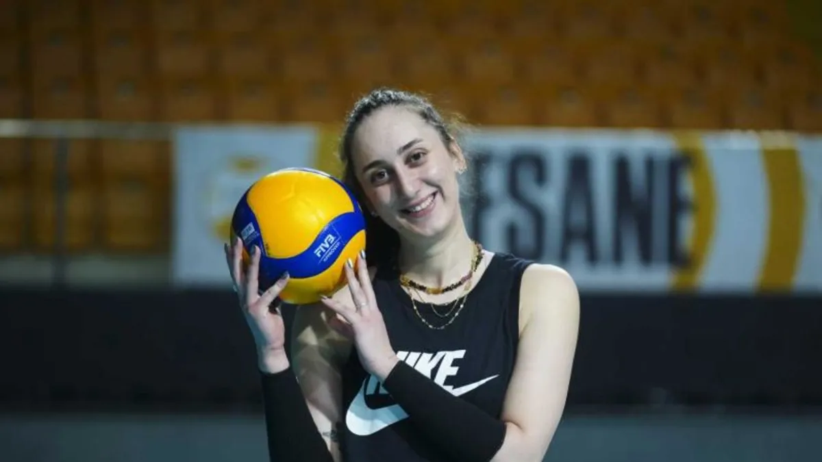 Galatasaray Daikin, milli voleybolcu Ayça Aykaç'ı kadrosuna kattı