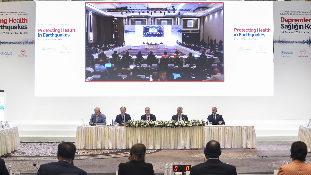İstanbul'da düzenlenen DSÖ Bakanlar Konferansı'nın Bakanlar Oturumu yapıldı