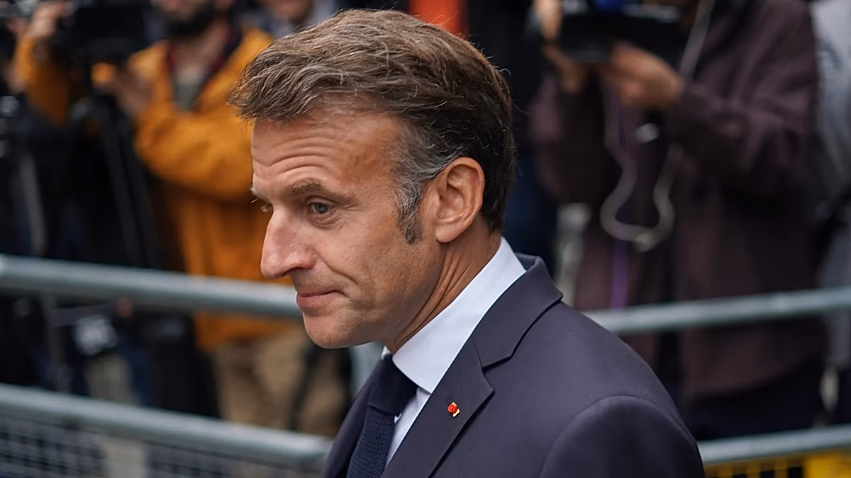 Macron: Küçük kızın cinayetinden sonra kurumlara olan güven tehlikede