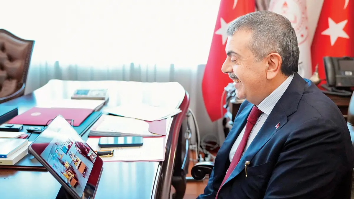 Mini mini birlere görüntülü sürpriz! Tekin: İyi ki bana mektup yazdınız
