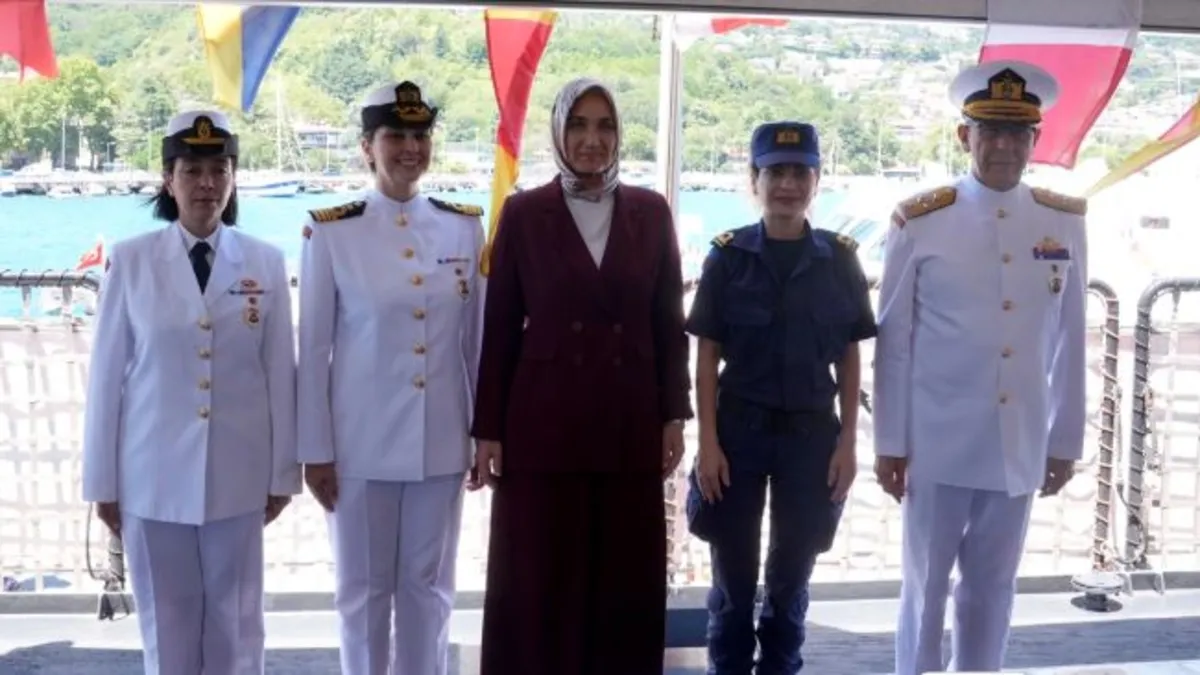 İstanbul'da şehit aileleri ve gaziler Boğaz turu etkinliğinde buluştu