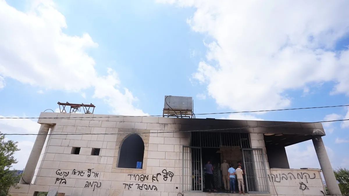 İsrailli Siyonistlerden Batı Şeria'da camiye saldırı