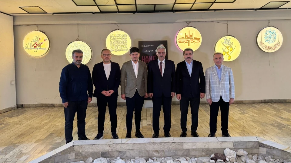 Hâne İslam Sanatları Sergisi Bursa'da Açıldı: Ziyaret Günleri ve Detaylar | GÜNDEM HABERLERİ