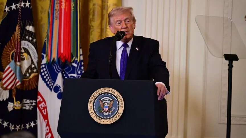 Beyaz Saray'daki teleprompter sorumlusunun Trump'ın konuşma metinleri üzerinden bahis açtığı iddiası