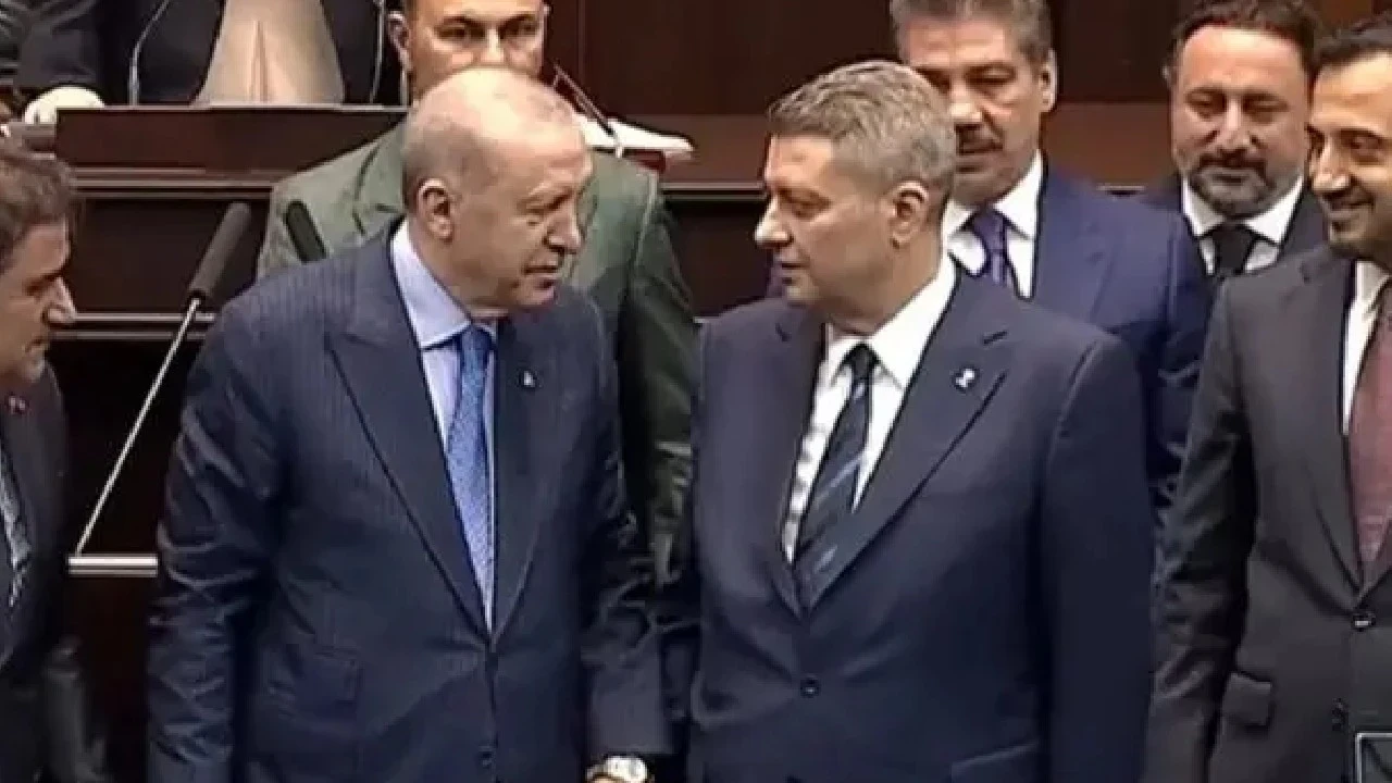 İYİ Parti'den ayrılan Ersin Beyaz AK Parti'ye katıldı! Rozetini Erdoğan taktı