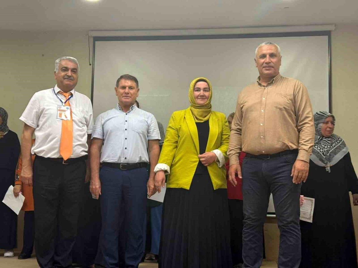 Burhaniye'de Hayat Boyu Öğrenme Haftası Coşkuyla Kutlandı