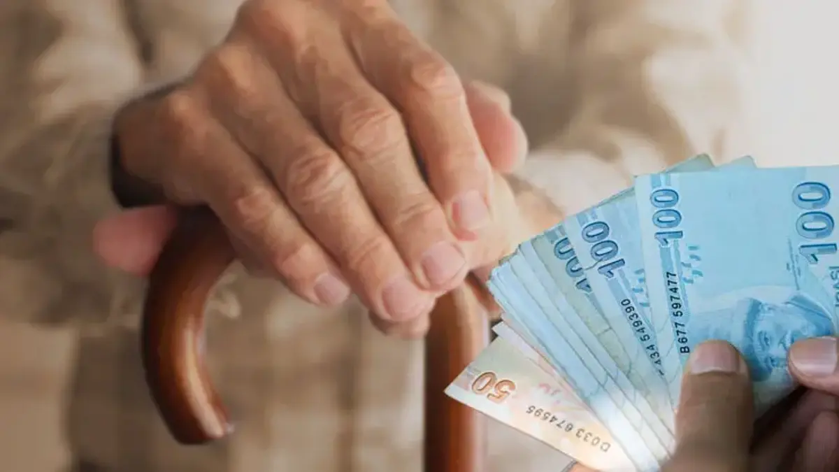 Emekli promosyon yarışında rekor teklif! Ödemeler 100 bin TL'ye dayandı