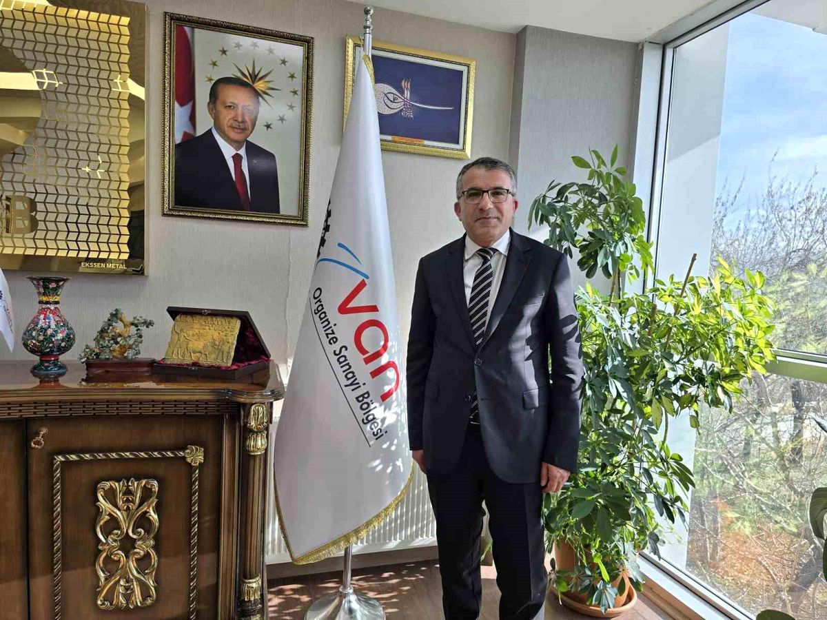Van OSB Başkanı Memet Aslan'dan sınır kapısı çağrısı: "Gelincik ve Çilli kapıları bölge sanayisi için hayati önem taşıyo..