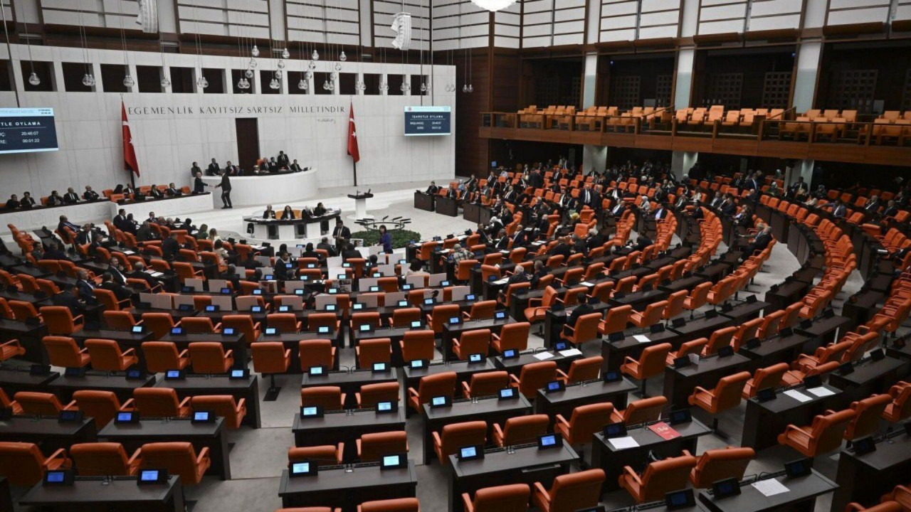 Meclis’ten ‘yalvarıyorum’ diyerek seslendi: ‘Dijital oyunların yaş sınırları kamu spotuyla duyurulsun’