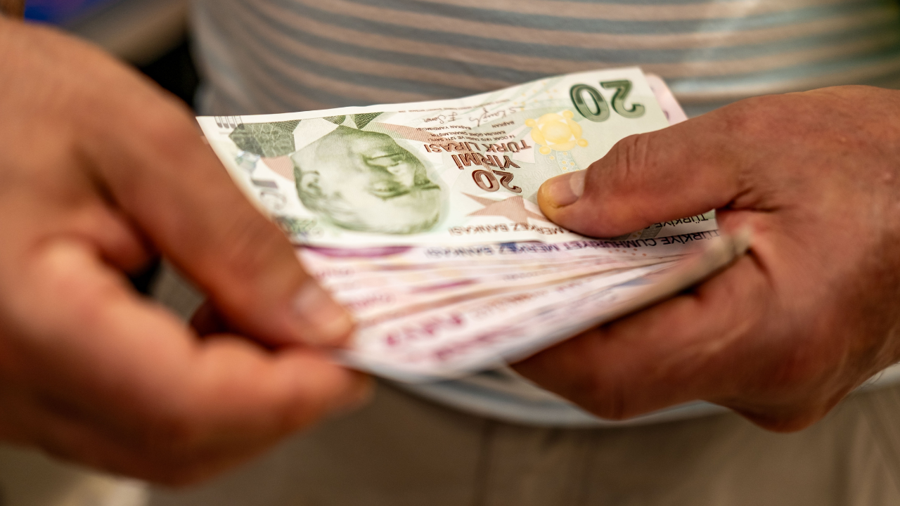 Emekli, dul ve yetim aylıklarının zamlı yatacağı tarih belli oldu
