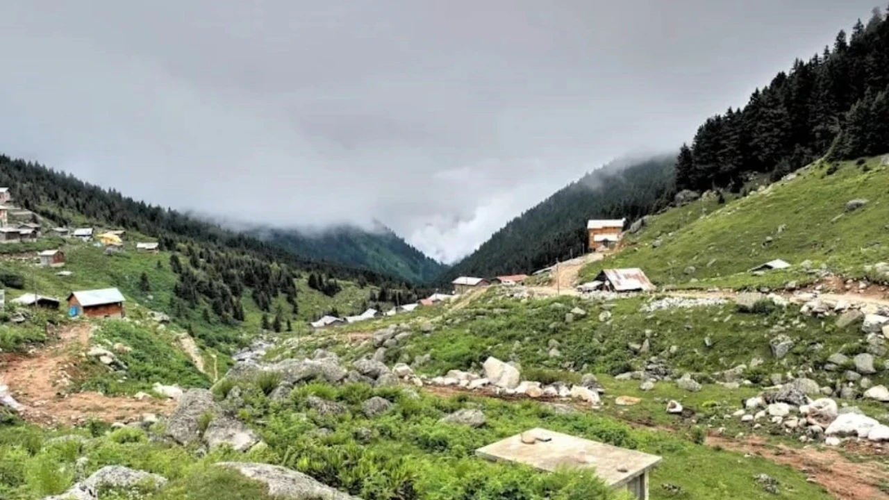 Rize'de kaybolan Rus turistler bulundu