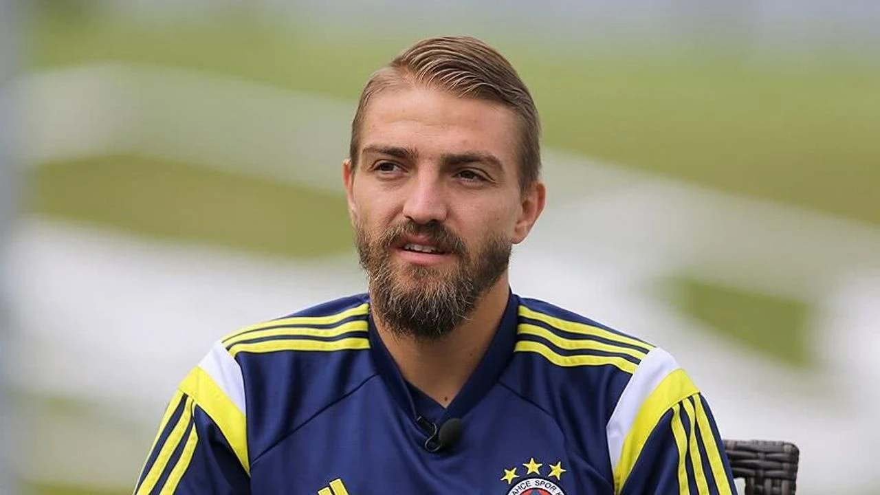 628 maç, 10 kupa... Caner Erkin futbolu bıraktı
