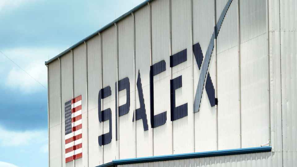 SpaceX'in hakla arzına Hong Kong ve Çinli yatırımcıların katılımına yasak