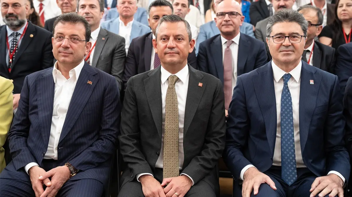 İmamoğlu ile Özel karşı karşıya! Yeni parti girişiminde kimlik krizi
