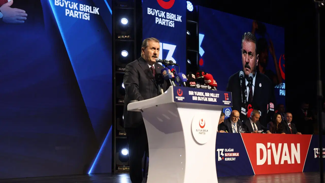 Büyük Birlik Partisi bir kez daha 'Mustafa Destici' dedi