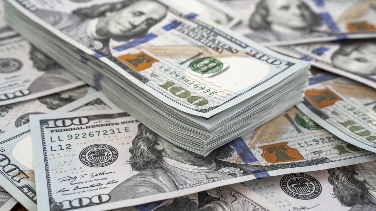 Dolar güçlü seyrini koruyor: 13 ayın zirvesinde