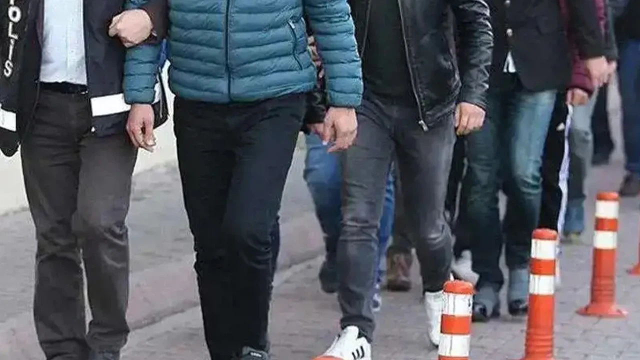 Polis ekipleri harekete geçti: Çorum'da aranan 17 kişi yakalandı