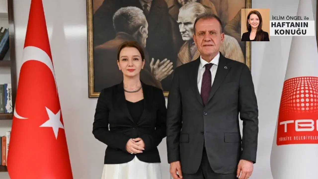 Mersin Büyükşehir Belediye Başkanı Vahap Seçer hem hizmet etmek hem de Türkiye’nin durumunu anlatmak zorunda oldukları söyledi: İktidarın anahtarı belediye başkanları