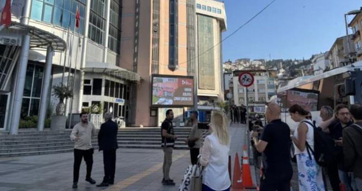 İzmit Belediyesi son dakika: İzmit Belediye Başkanı gözaltına mı alındı? İzmit Belediye Başkanı Fatma Kaplan Hürriyet ne..