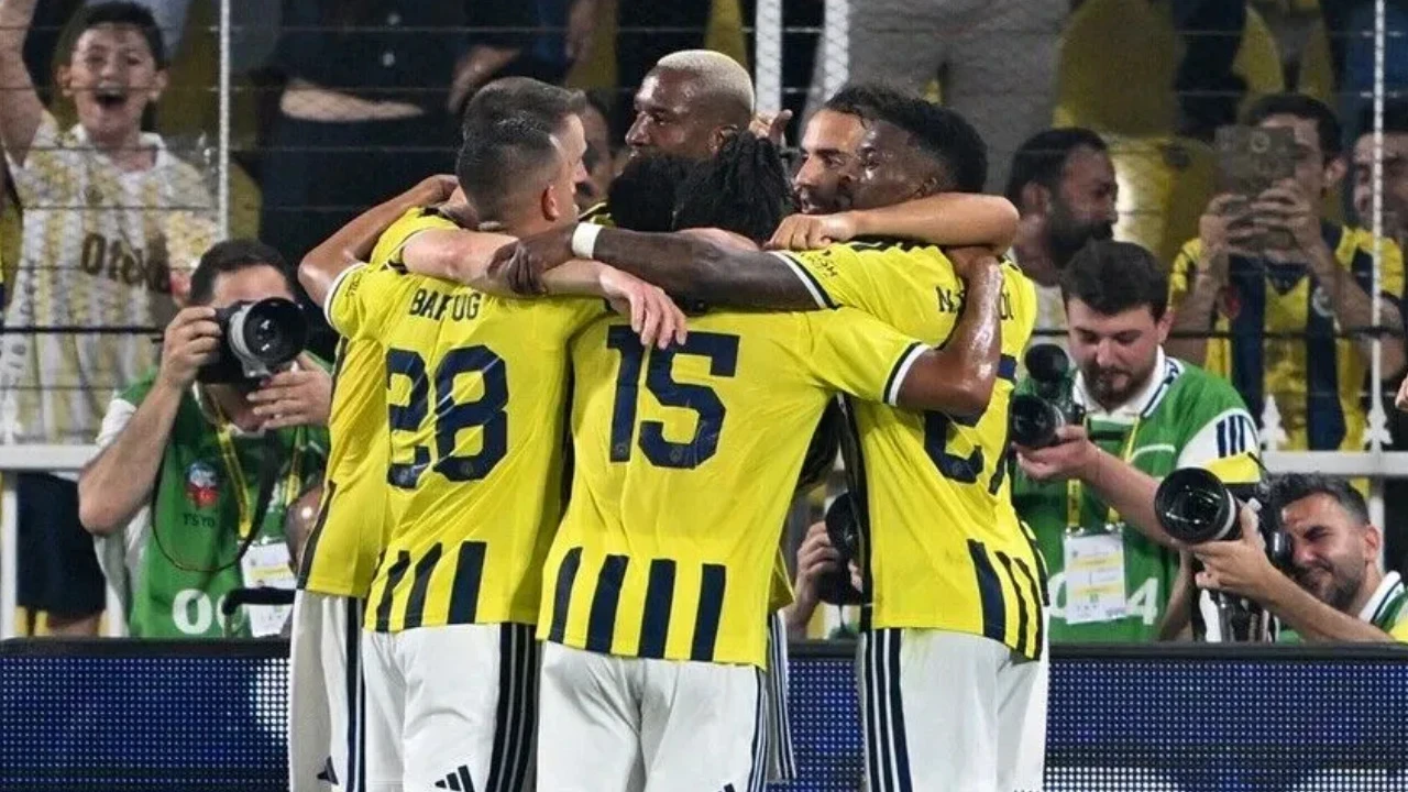 UEFA AVRUPA LİGİ: Beşiktaş - Midtjylland maçı ne zaman, saat kaçta, hangi kanalda? Şifresiz mi?