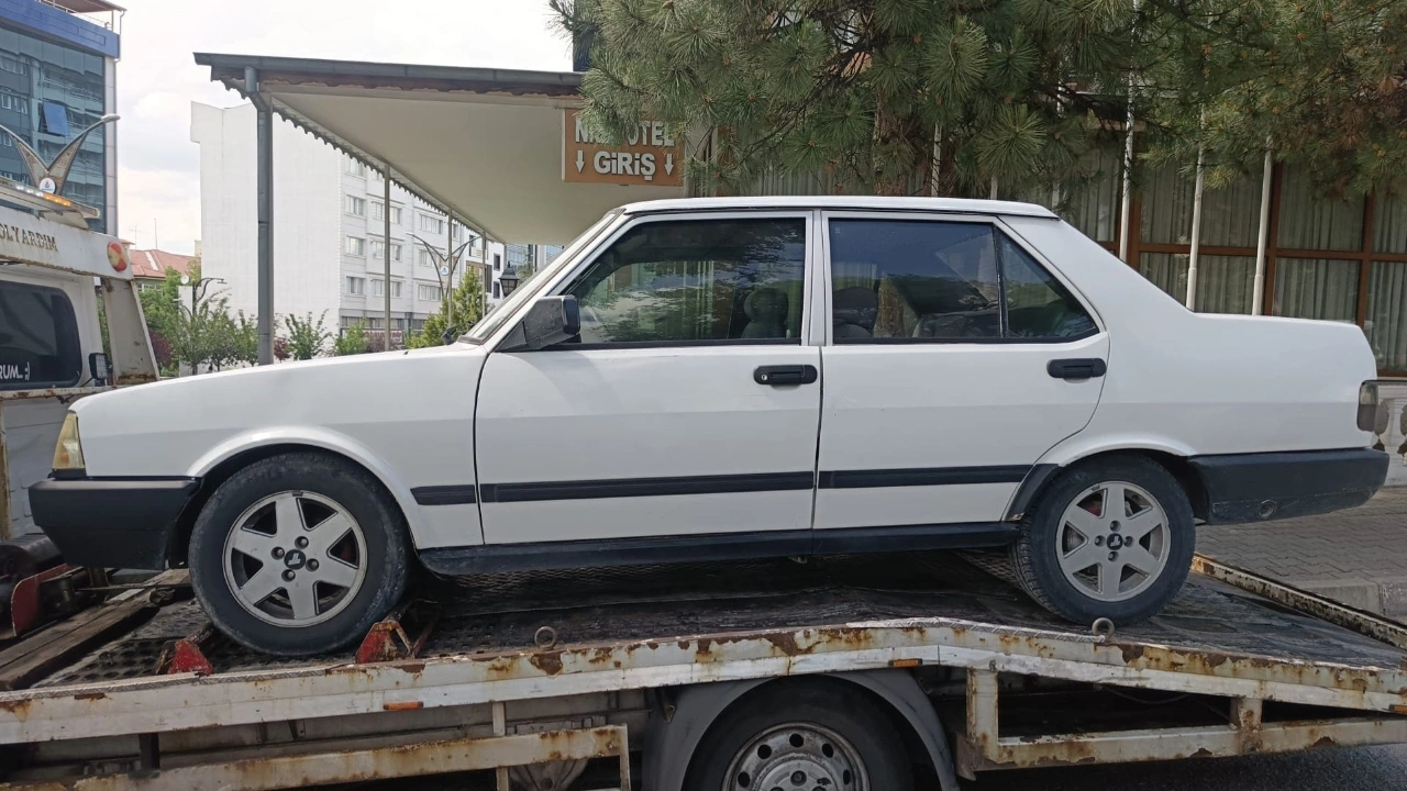 Trafikte karşı sürücüye balta göstermek pahalıya patladı