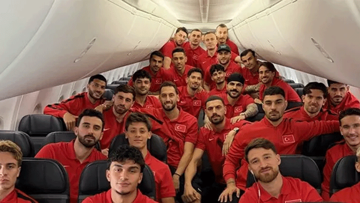 A Milli Futbol Takımı'nın Kanada yolculuğu başladı