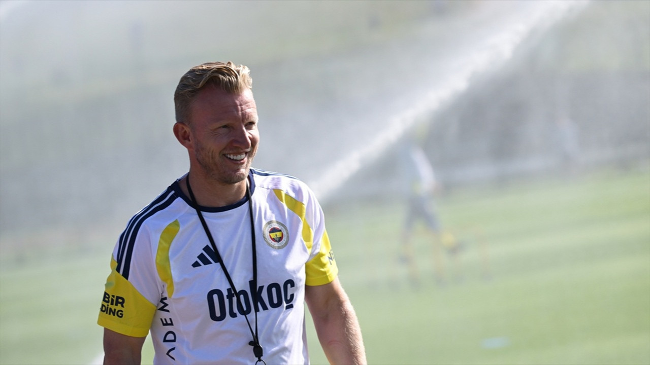 Fenerbahçe yardımcı antrenörü Dirk Kuyt: Fenerbahçe'ye dönme hayalim hep vardı