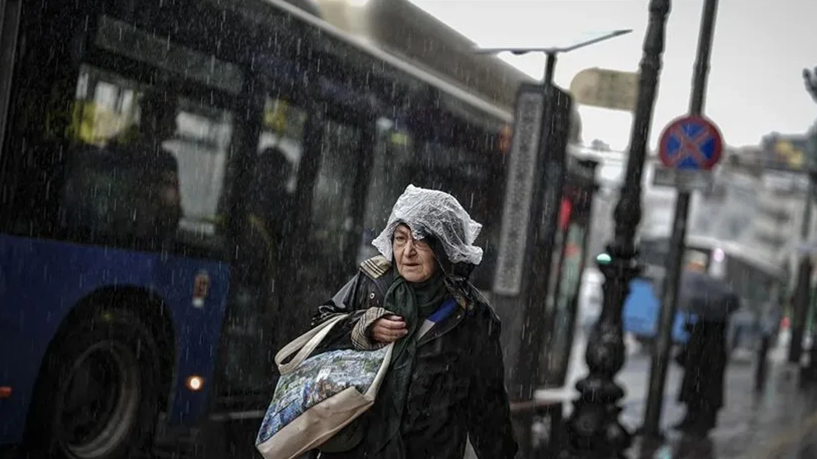 Meteoroloji saat vererek uyardı: Kuvvetli sağanak yağış geliyor