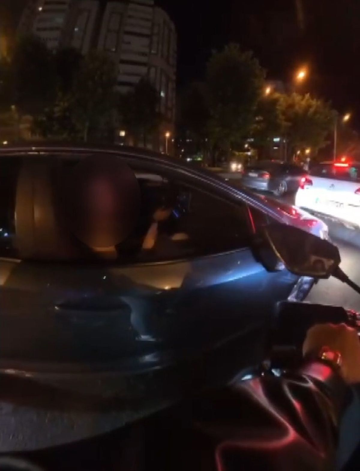 Beylikdüzü'nde 'yol verme' tartışmasında aracından inip saldıran sürücüye 180 bin lira ceza