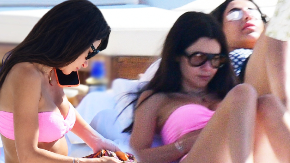 Nesrin Cavadzade Bodrum'da