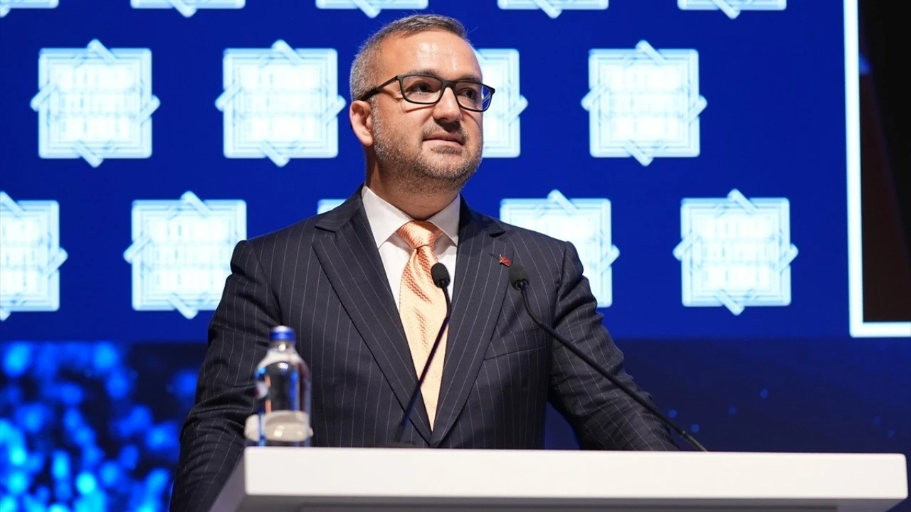 TCMB Başkanı Karahan: Parçalanan dünyada para politikalarında merkez bankası iletişimi daha da önemli hale geldi