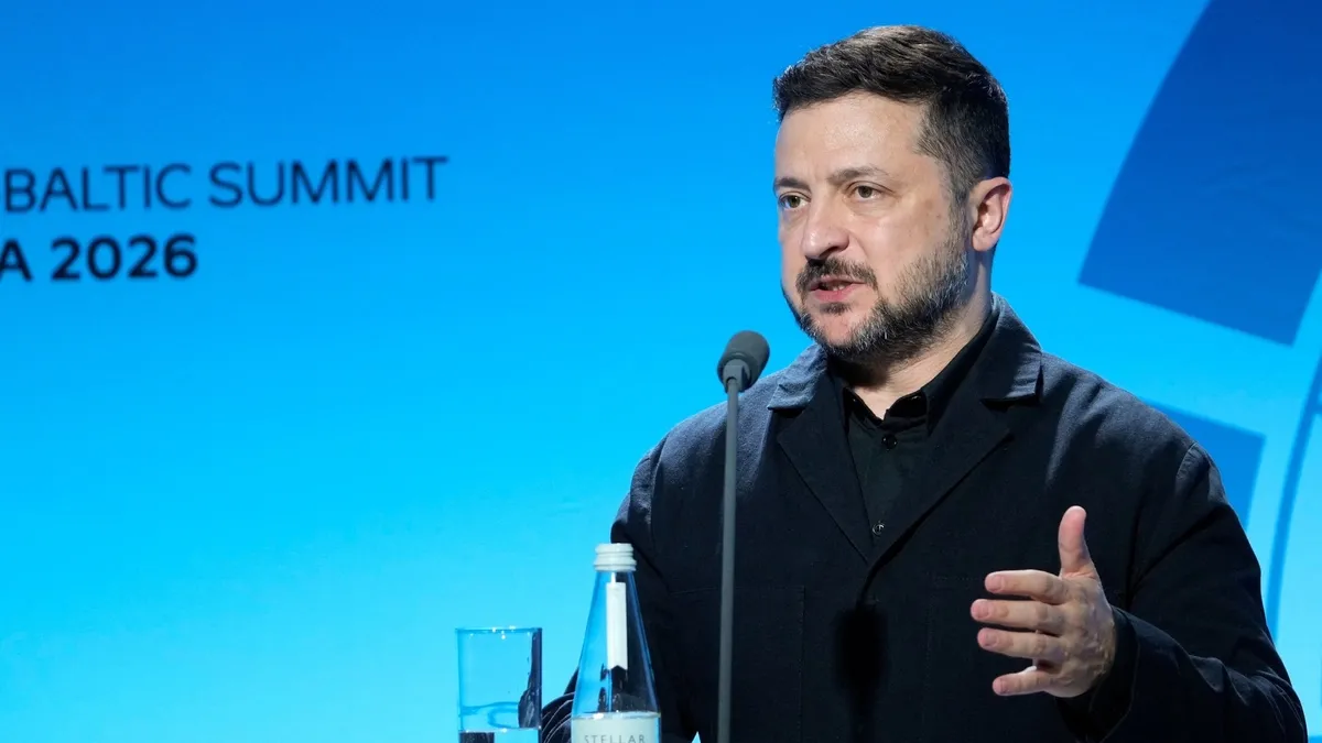 Zelenskiy duyurdu: Ukrayna Moskova'daki petrol rafinerisini vurdu