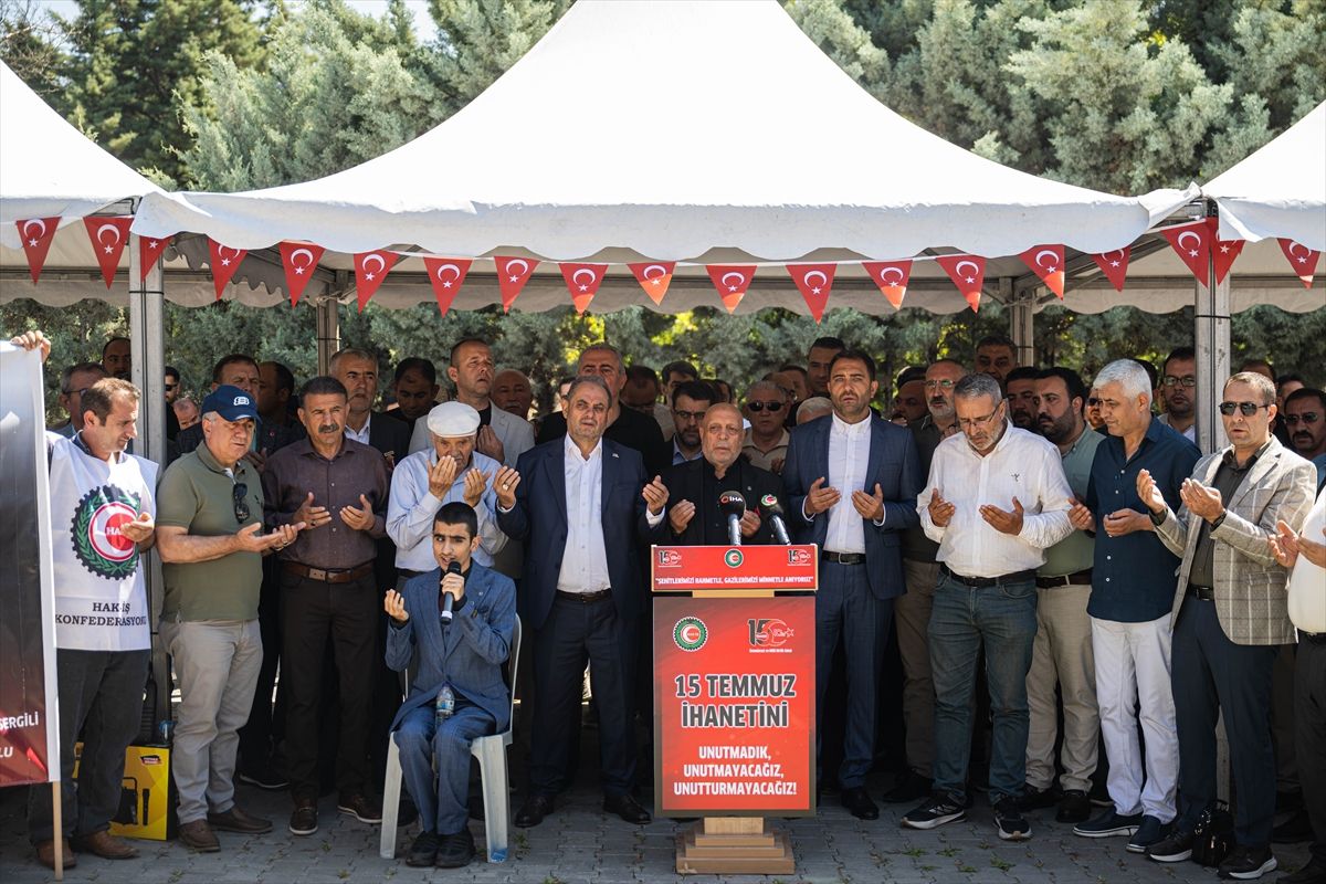 HAK-İŞ, 15 Temmuz şehitlerini kabirleri başında andı