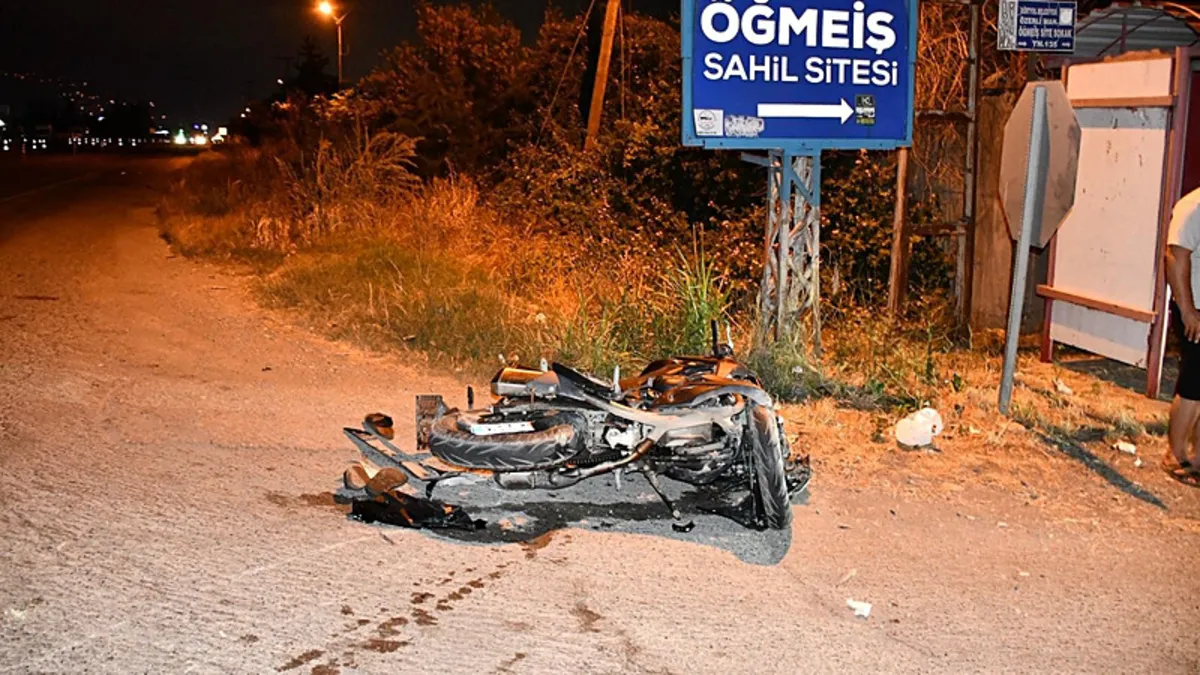 Hatay’da otomobille motosiklet çarpıştı: 4 yaralı