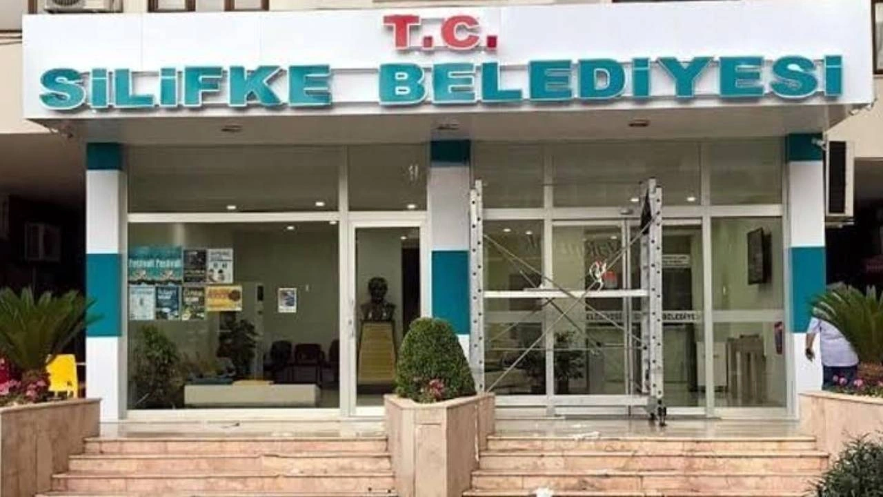Son Dakika | Mersin Silifke Belediyesi'ne operasyon!