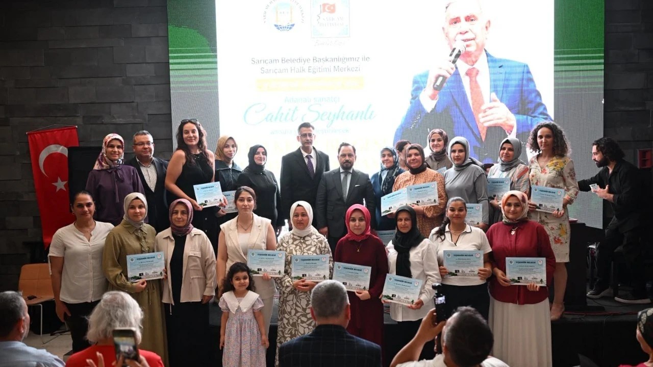 Sarıçam’da sanatın gurur günü! Sazdan piyanoya, el Sanatlarından bağlamaya... 253 kursiyer sertifikasını aldı