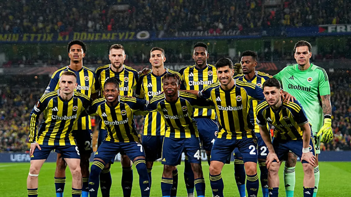 Fenerbahçe’ye iki teklif yolda! Geleceği bu karara bağlı...