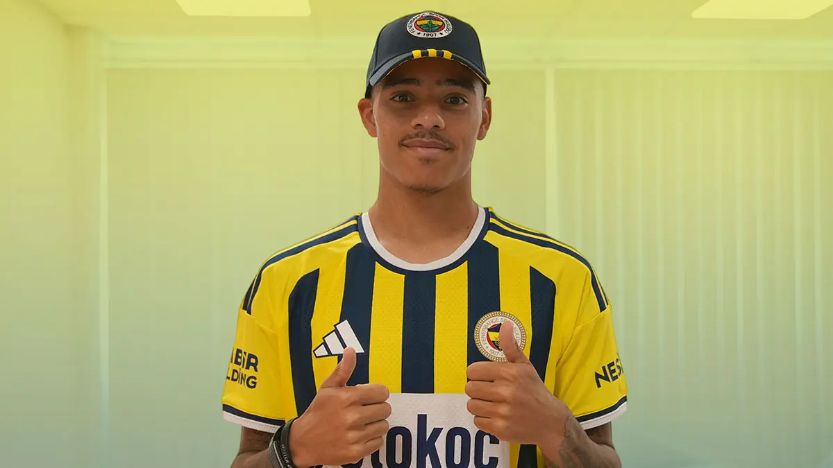 Fenerbahçe'den beklenen açıklama! İşte Mason Greenwood'un geliş saati